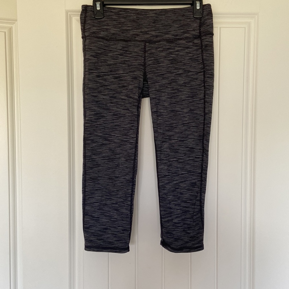 Athleta Mid-rise workout leggings.